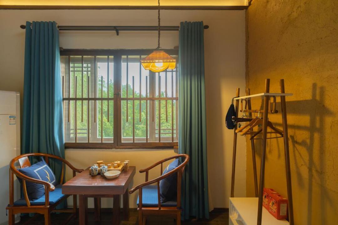 Dayong Antique Feature Resort Zhangjiajie Exterior foto